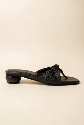 Las Tres Puntadas Mini Heel